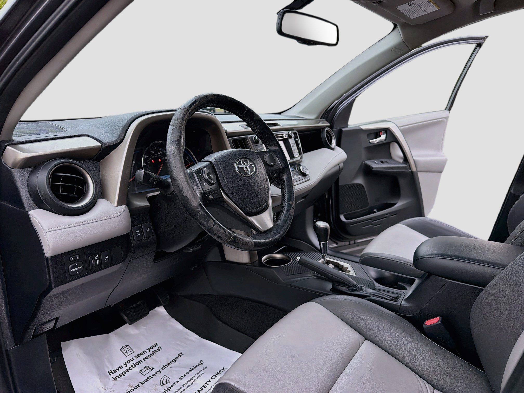 Used 2013 Toyota RAV4 Limited AWD/4WD image 10