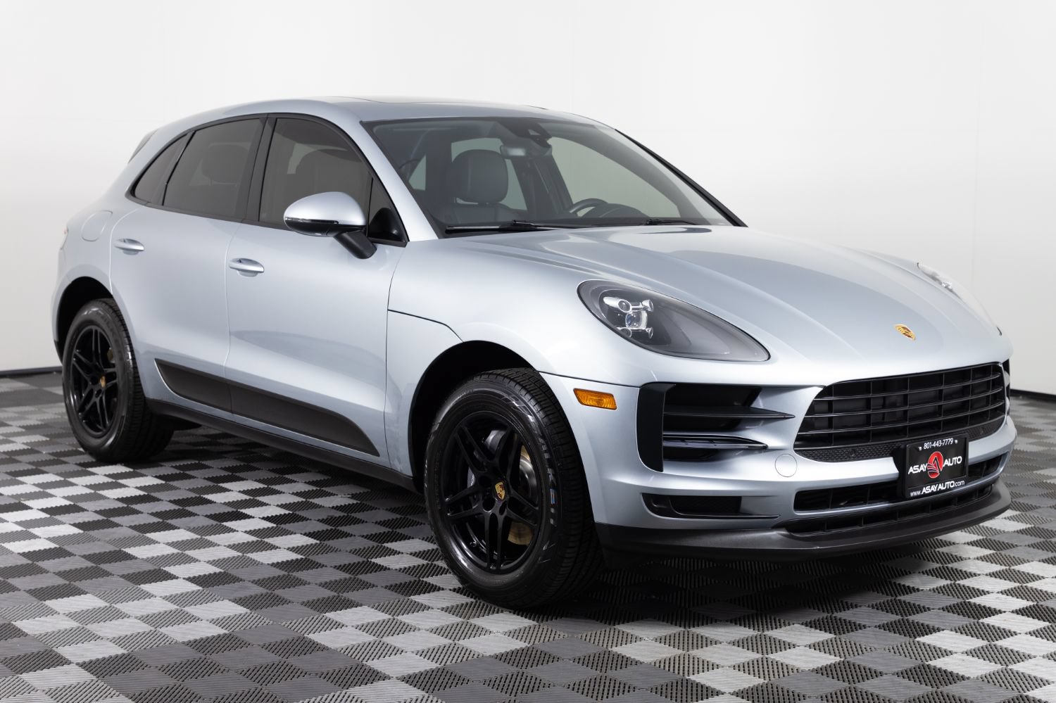 Used 2021 Porsche Macan AWD/4WD image 10