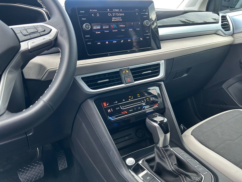 Used 2025 Volkswagen Taos SE AWD/4WD image 20