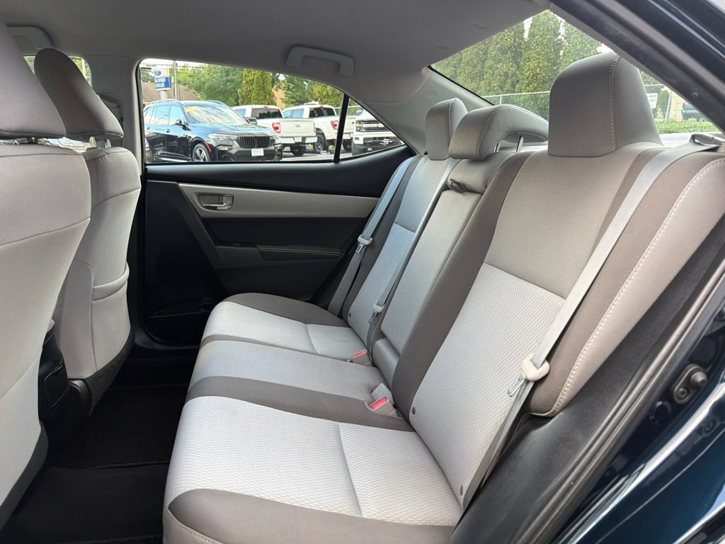 Used 2017 Toyota Corolla LE w/ Carpet Mat Package (TMS) FWD image 10