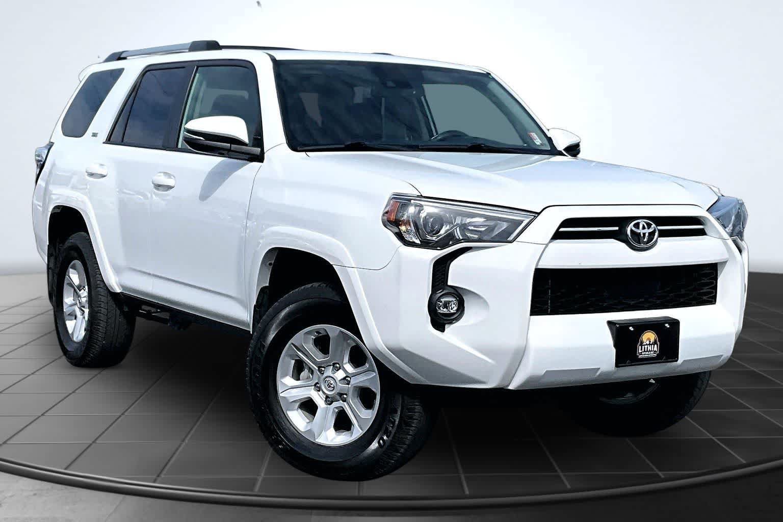 Used 2024 Toyota 4Runner SR5 Premium w/ Moonroof Package AWD/4WD image 22