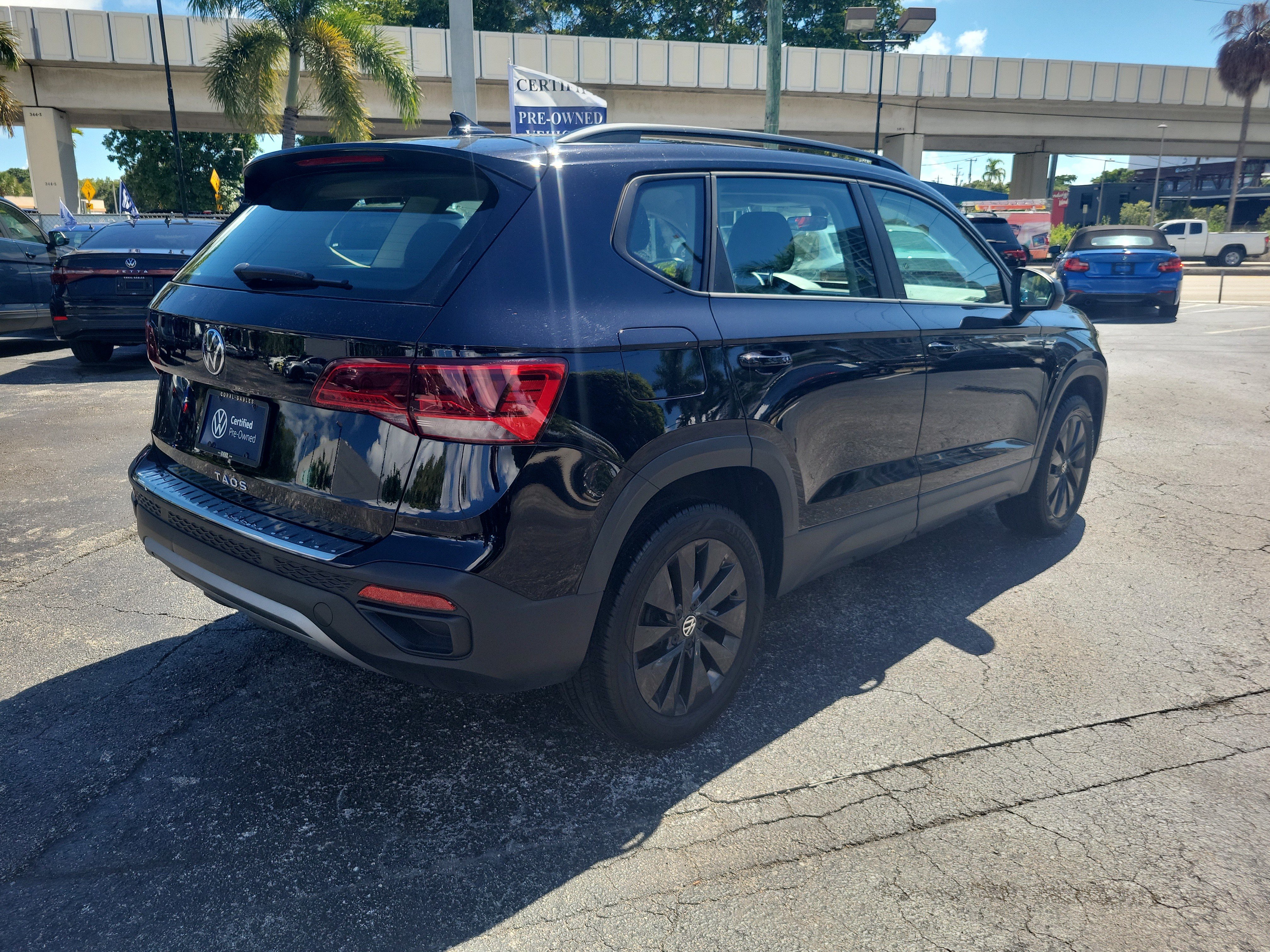 Certified 2023 Volkswagen Taos S FWD image 6