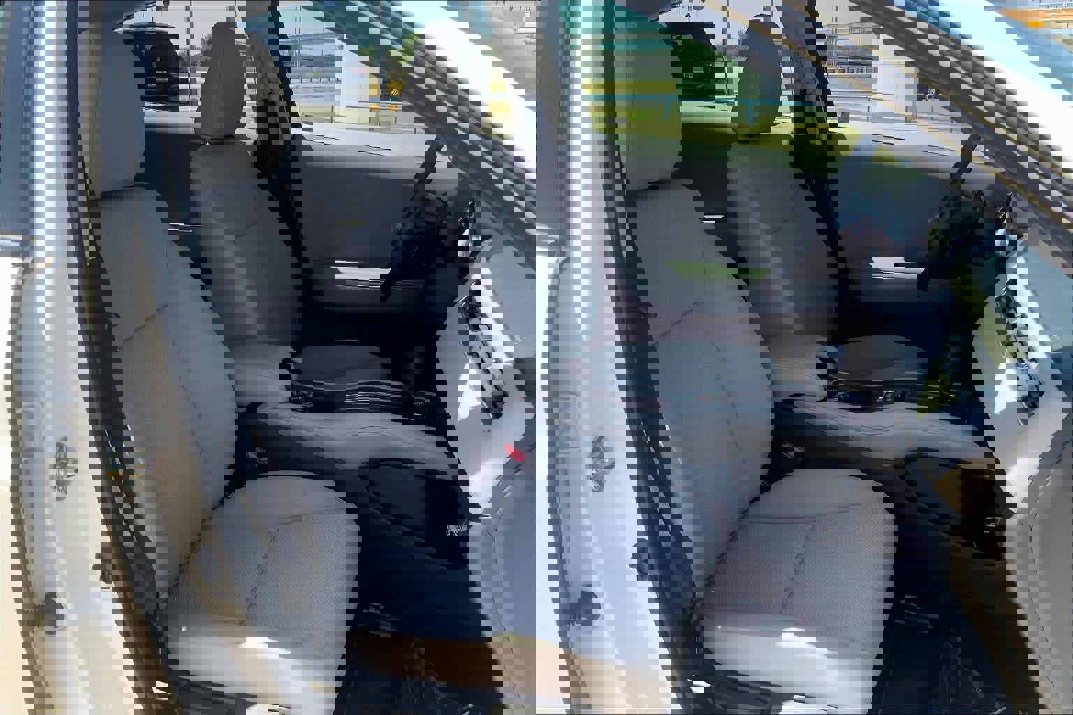 Used 2017 Honda HR-V EX image 9