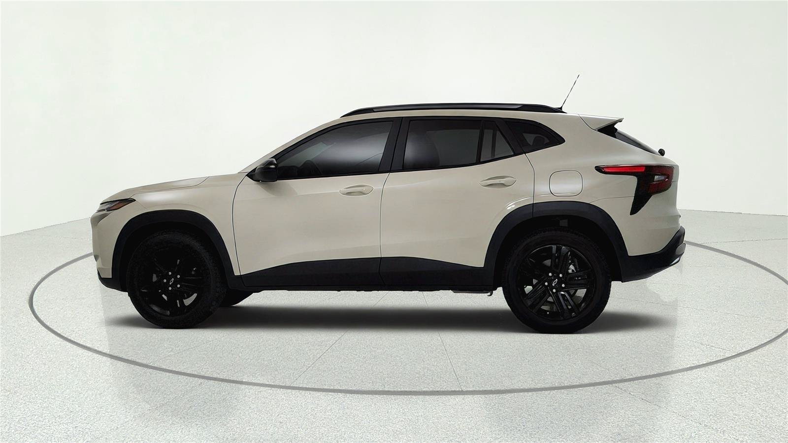 Used 2026 Chevrolet Trax ACTIV FWD image 4