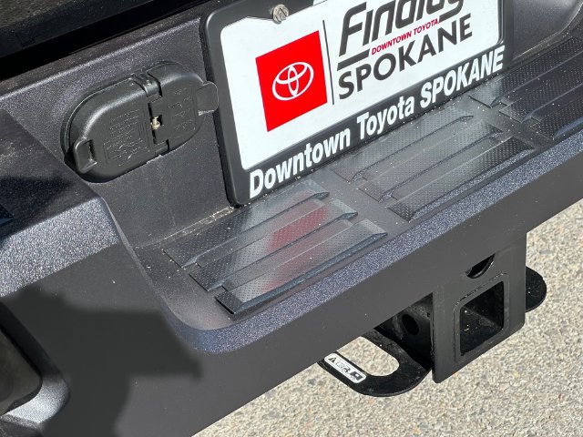 Certified 2025 Toyota Tacoma SR5 AWD/4WD image 29