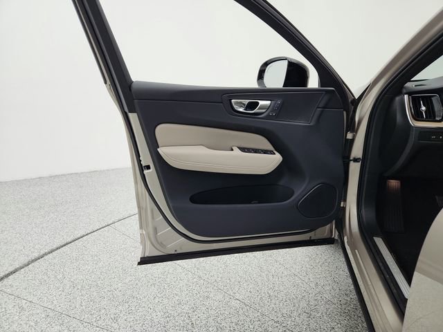 New 2026 Volvo XC60 T8 Plus w/ Protection Package Premier image 25