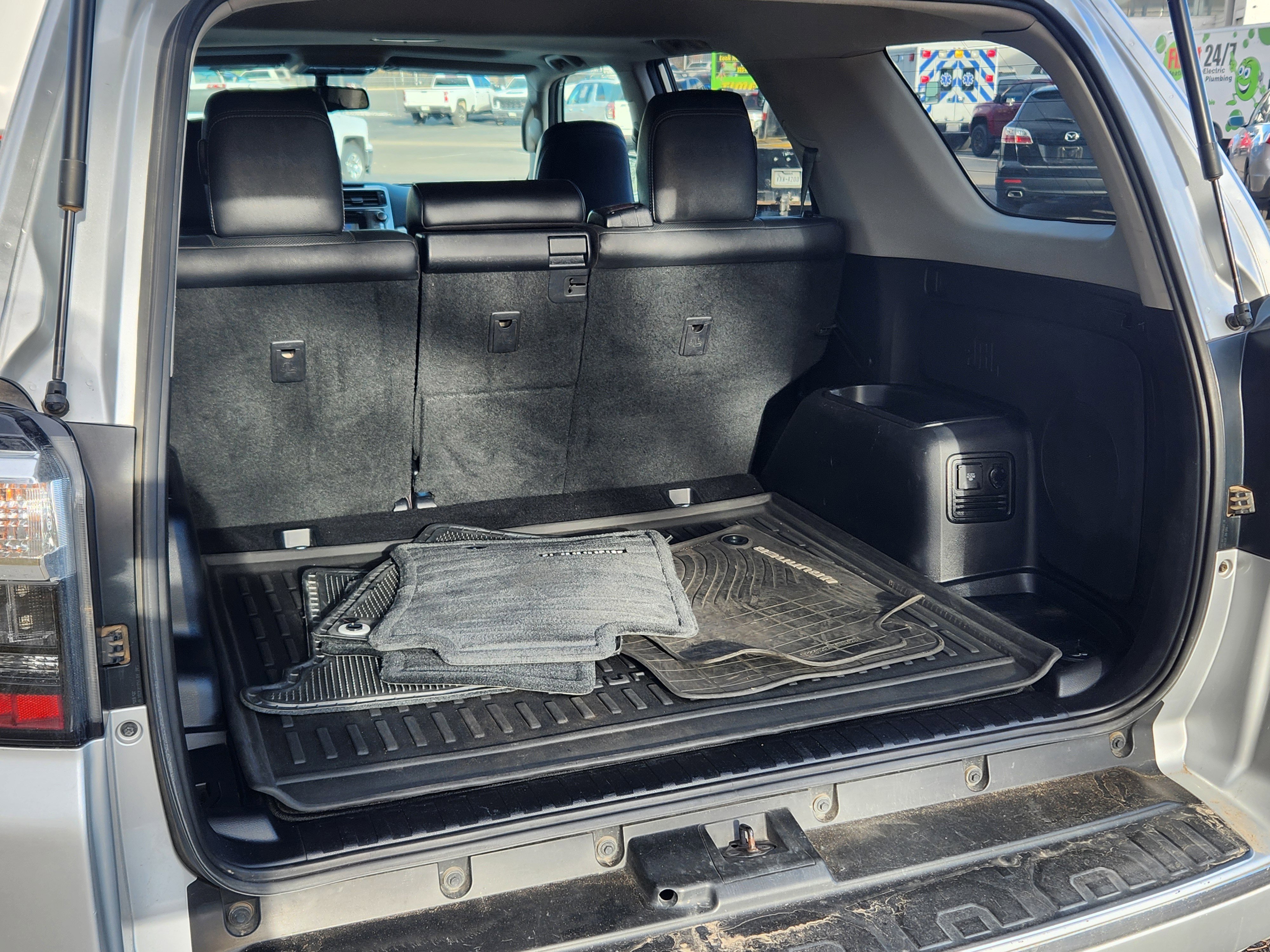 Used 2015 Toyota 4Runner Limited image 19