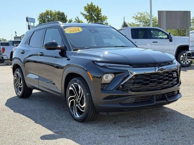 Used 2024 Chevrolet TrailBlazer RS FWD image 4