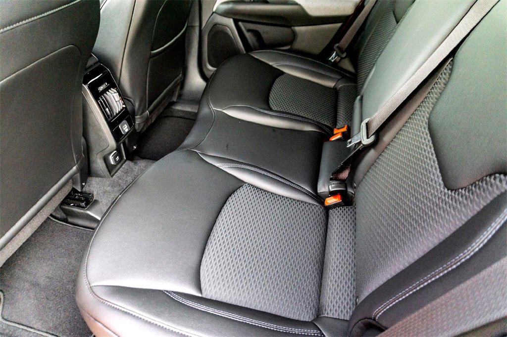 New 2026 Jeep Compass Latitude image 18