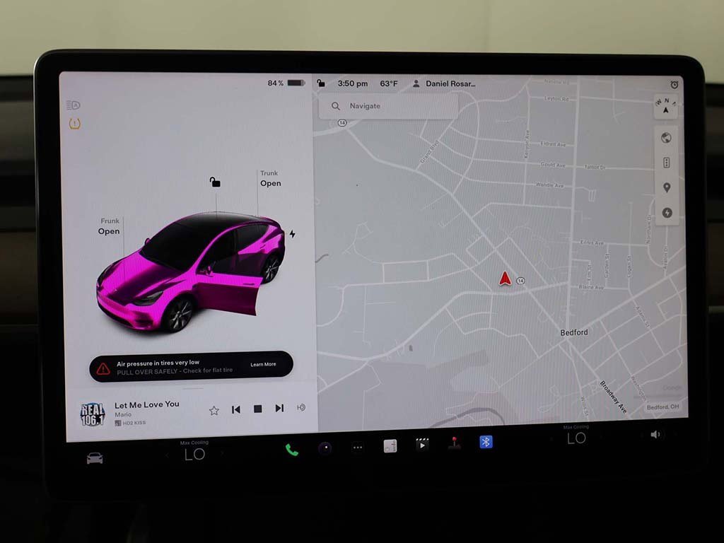 Used 2022 Tesla Model Y Long Range image 39