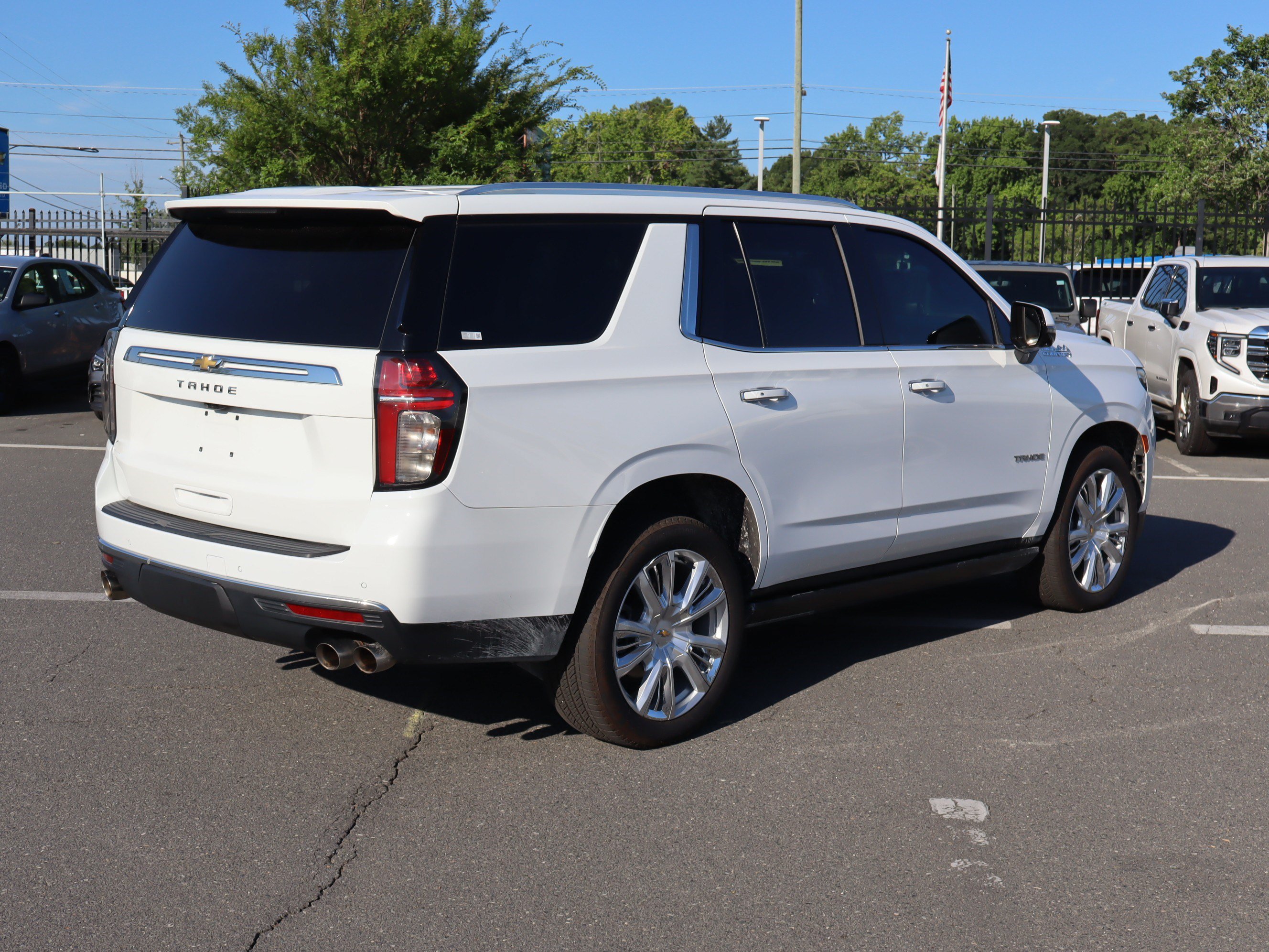 Used 2023 Chevrolet Tahoe High Country w/ Premium Package AWD/4WD image 22