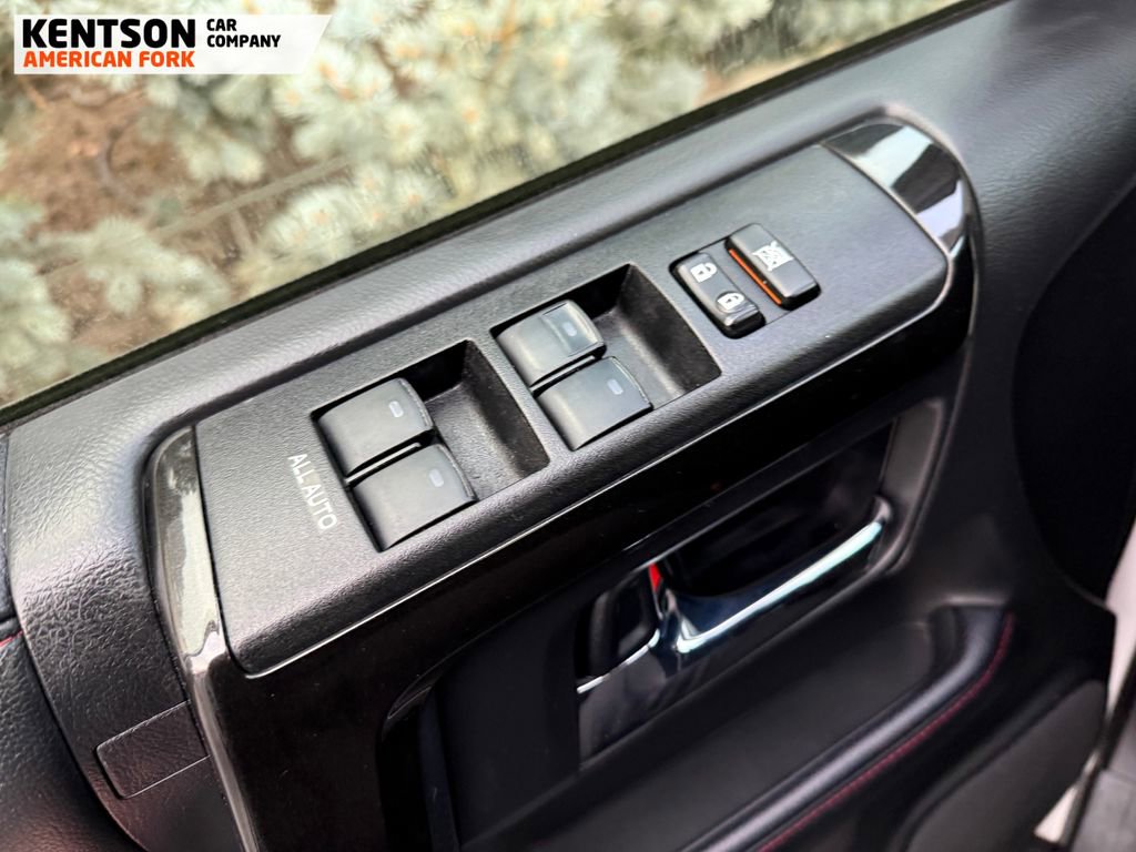 Used 2020 Toyota 4Runner TRD Off-Road image 22