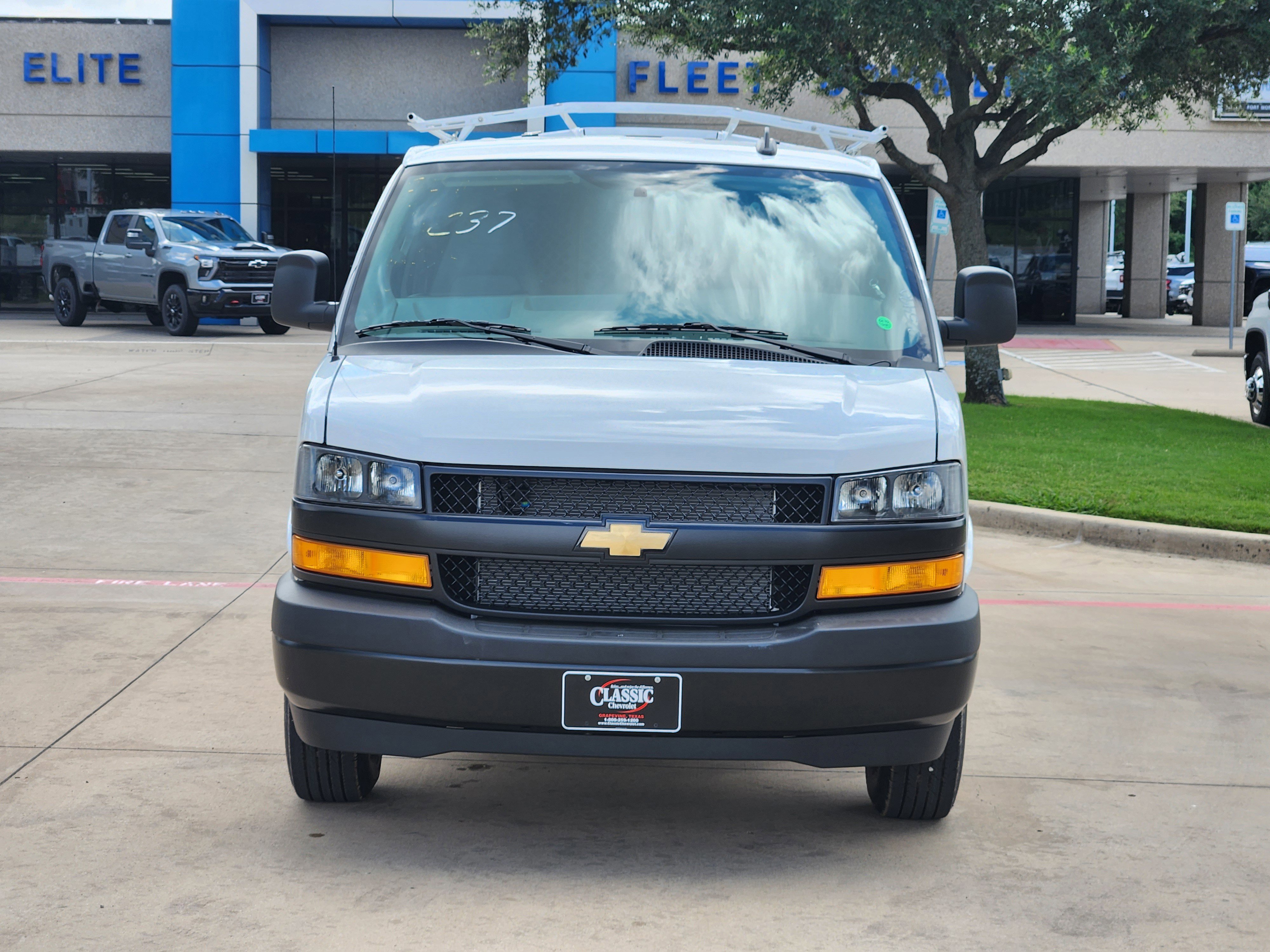 New 2025 Chevrolet Express 2500 w/ Driver Convenience Package image 9