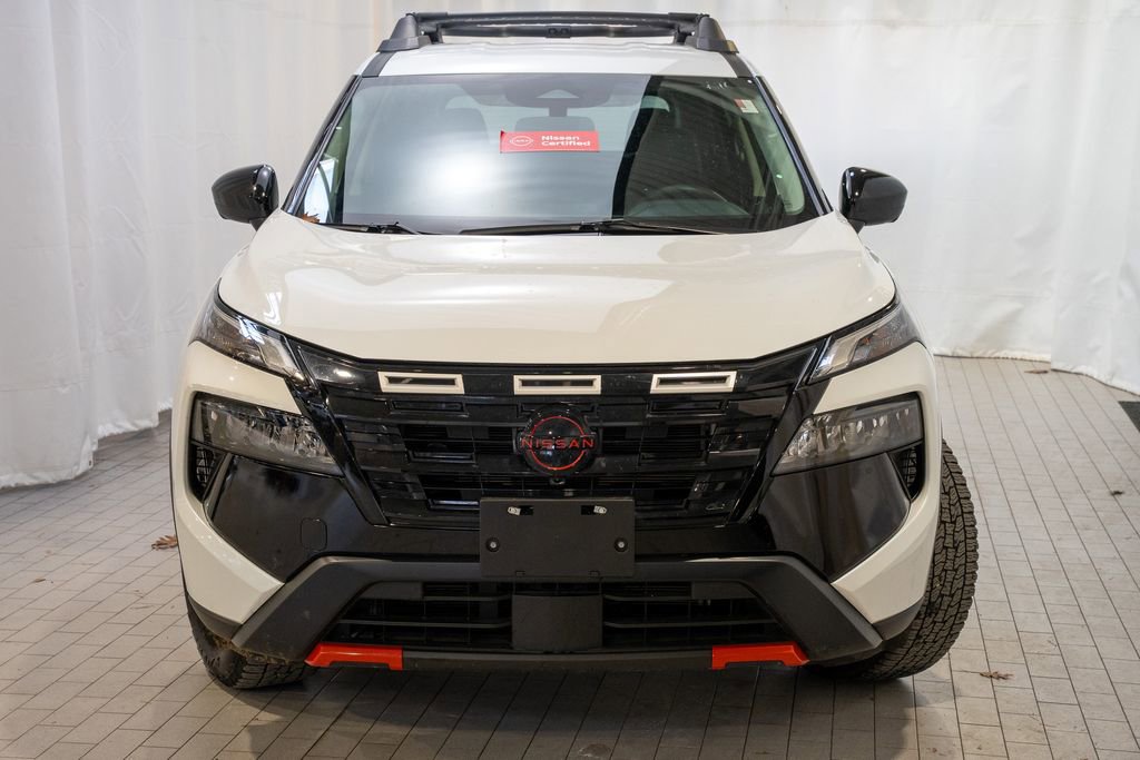 Certified 2025 Nissan Rogue SV image 3