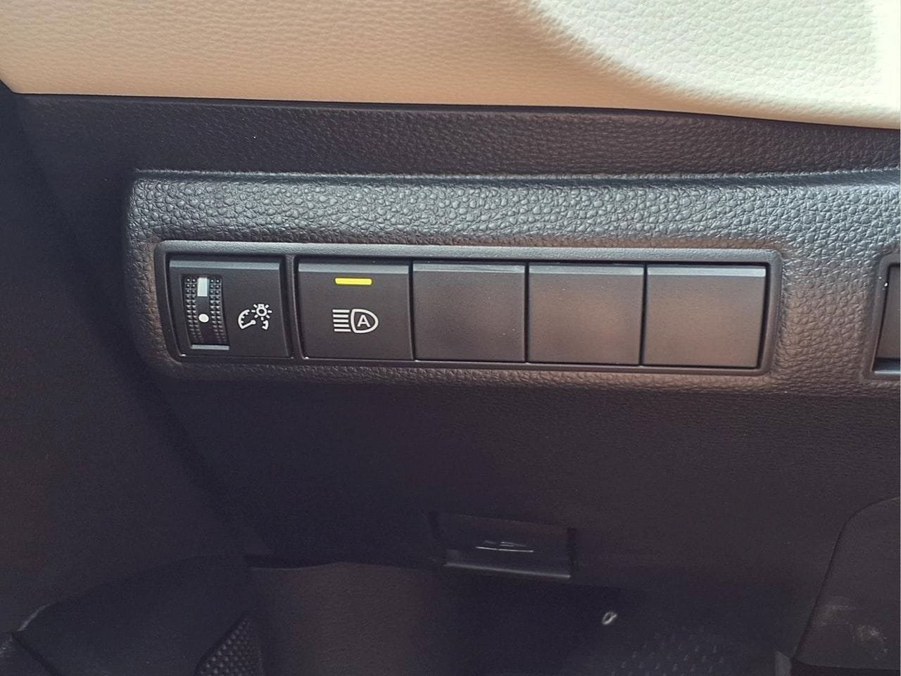 Certified 2026 Toyota Corolla XLE FWD image 24