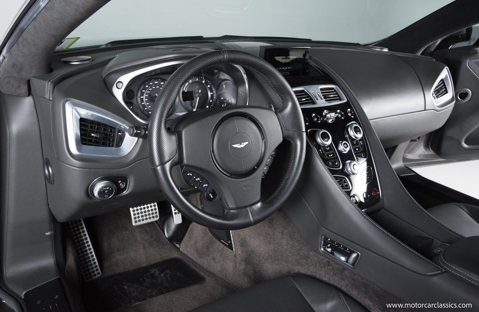 Used 2014 Aston Martin Vanquish Coupe RWD image 24