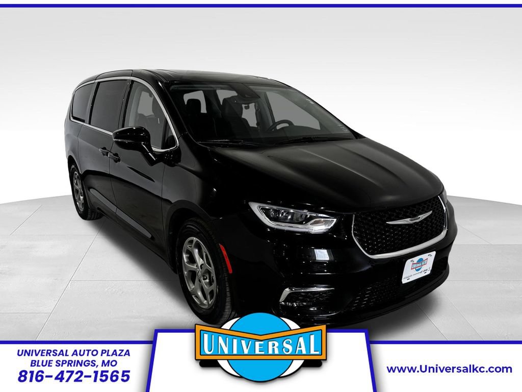 Used 2024 Chrysler Pacifica Limited FWD 360° Tour
