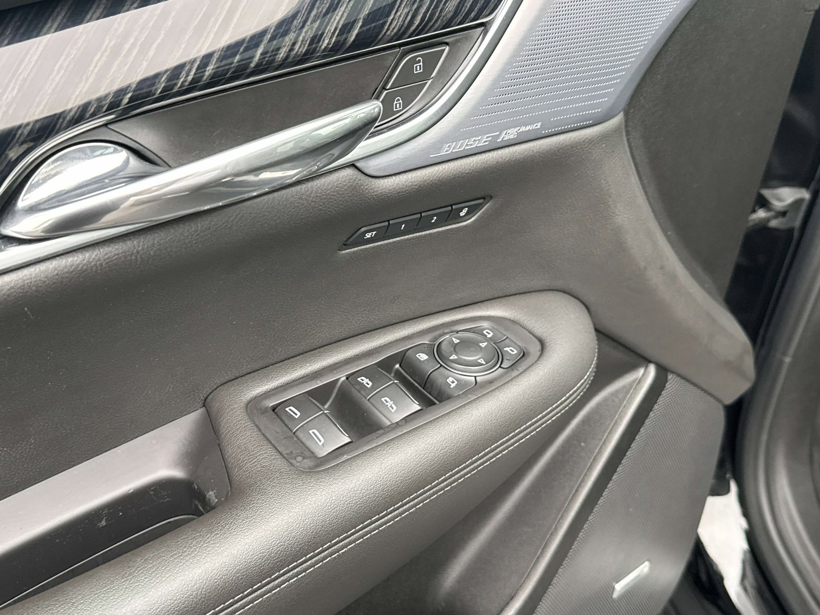 Used 2024 Cadillac XT6 Premium Luxury w/ LPO, Floor Liner Package AWD/4WD image 19