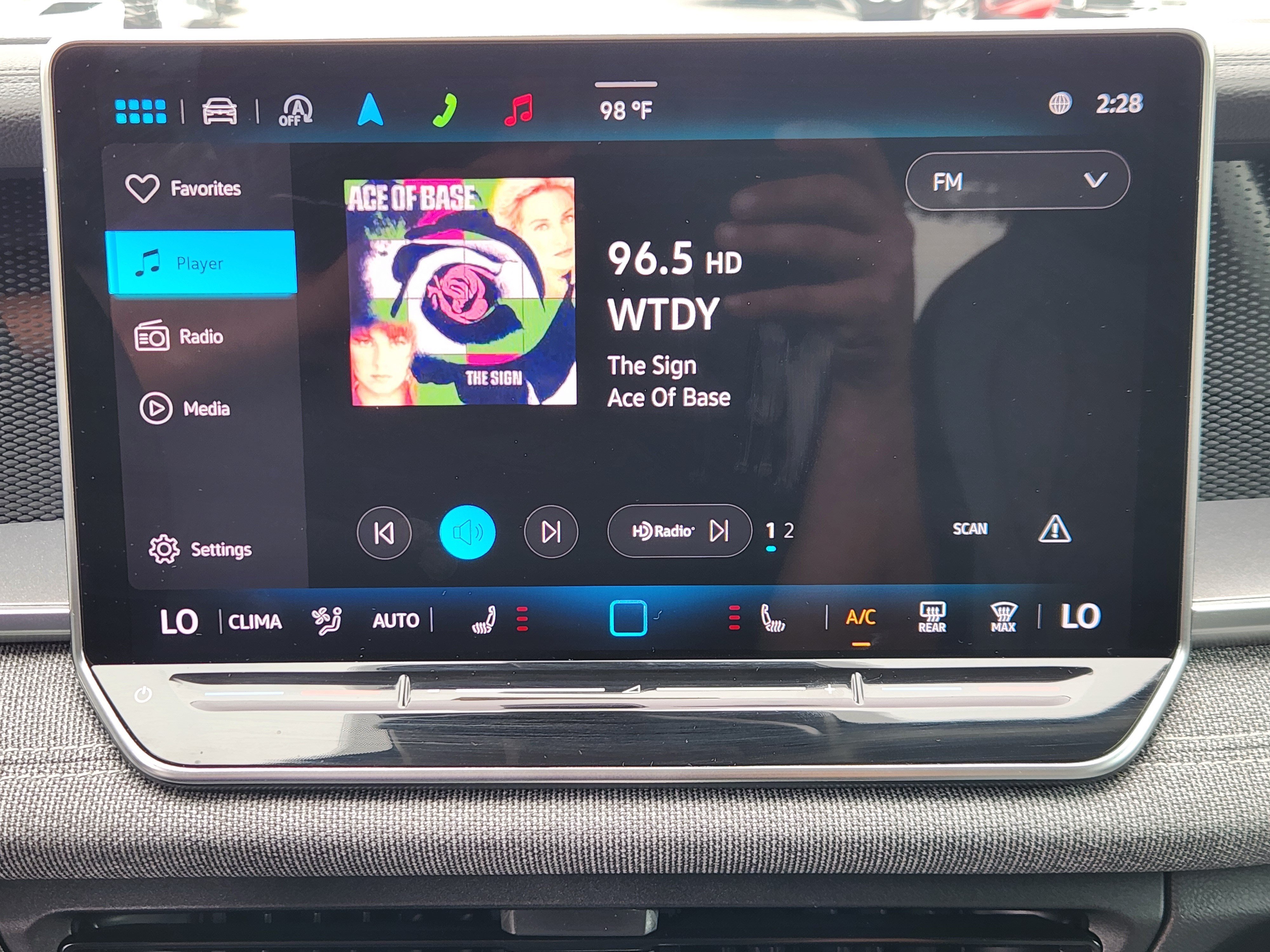 Used 2025 Volkswagen Tiguan S AWD/4WD image 11