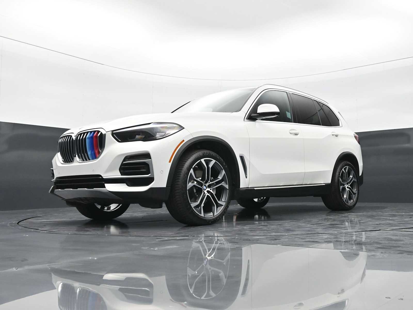 Used 2022 BMW X5 sDrive40i w/ Premium Package RWD image 25