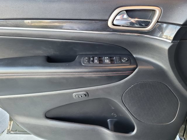 Used 2016 Jeep Grand Cherokee Limited 75th Anniversary AWD/4WD image 18