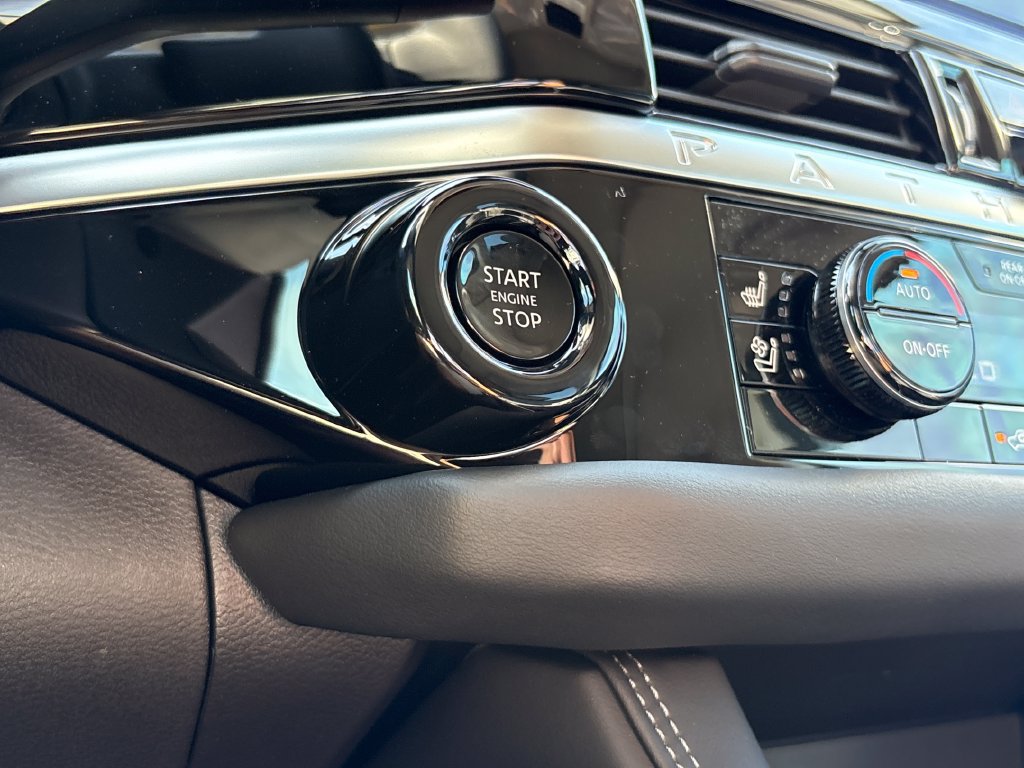 New 2026 Nissan Pathfinder Platinum FWD image 13