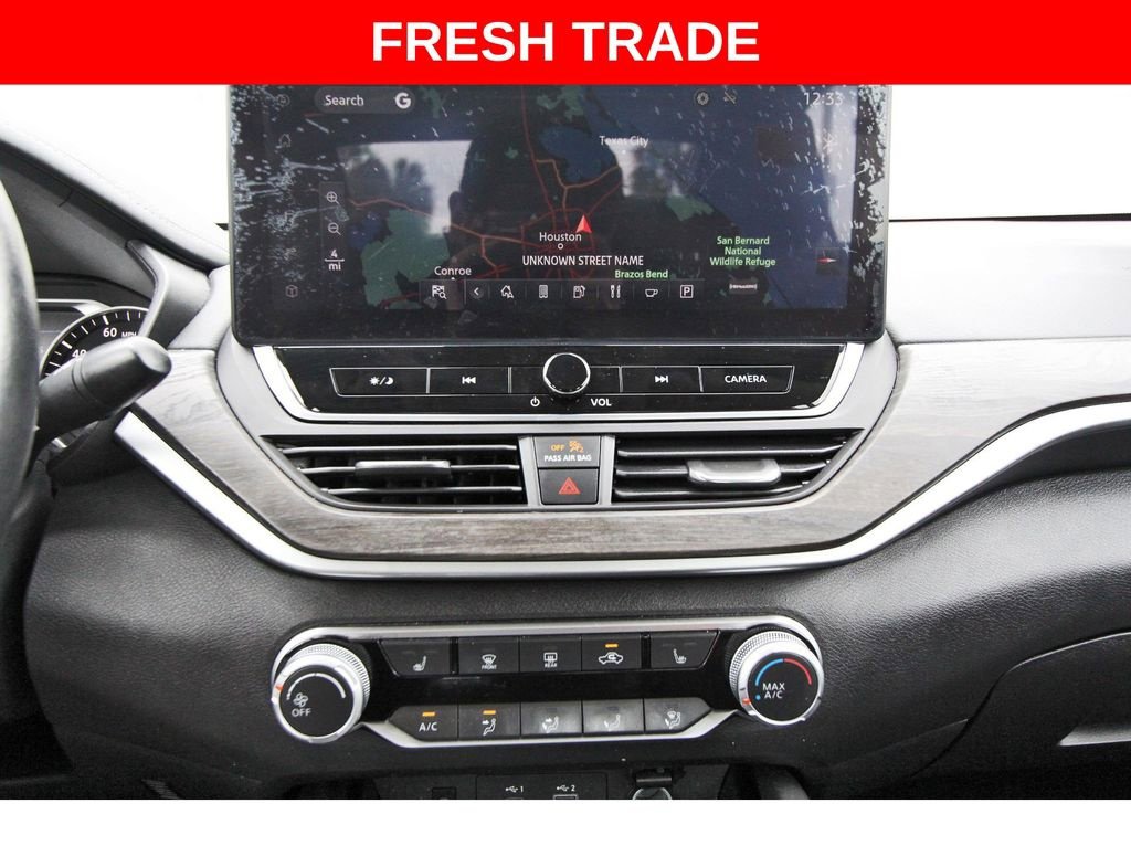 Used 2023 Nissan Altima 2.5 SV w/ SV Premium Package image 22
