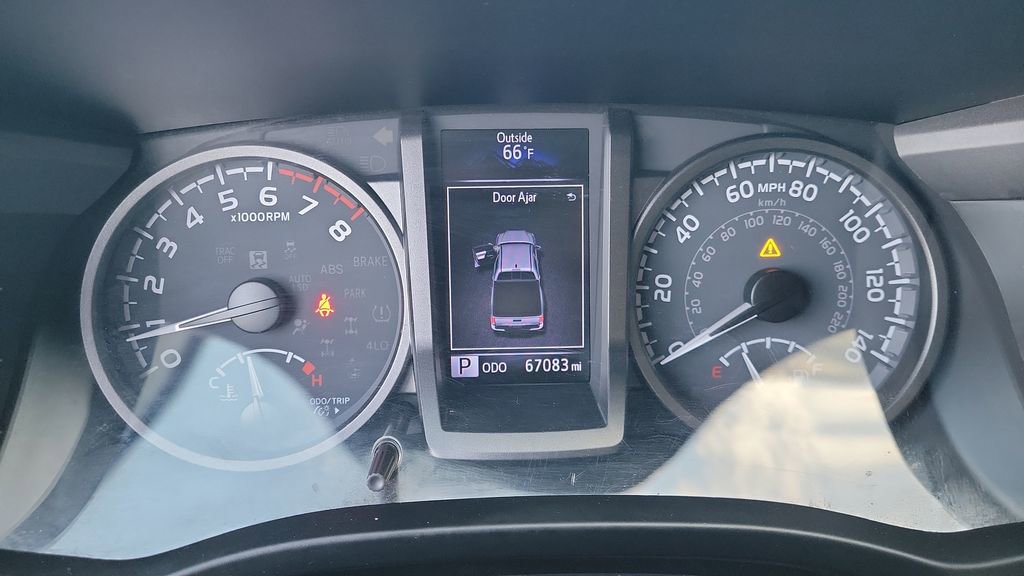 Used 2021 Toyota Tacoma TRD Sport image 22