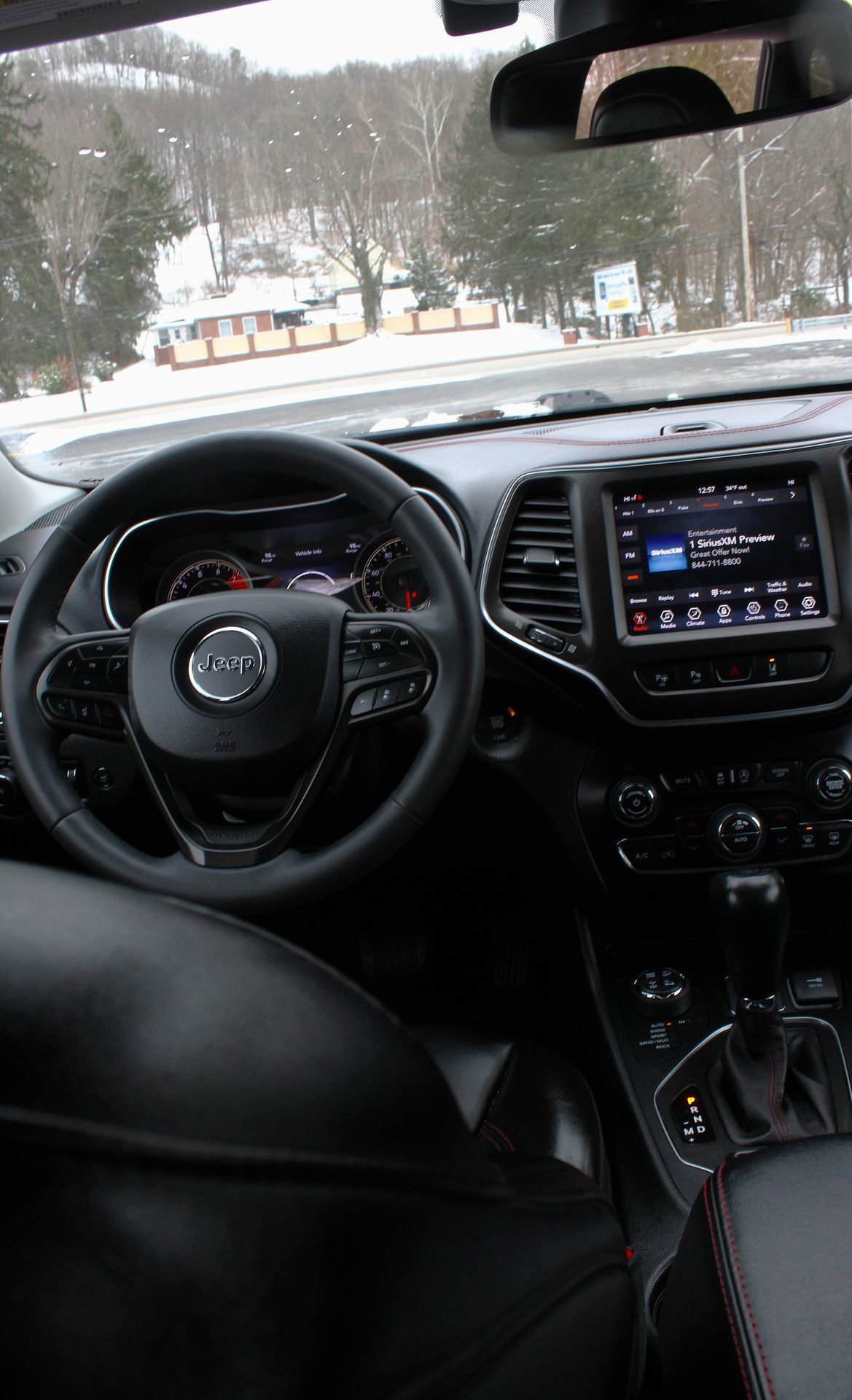 Used 2021 Jeep Cherokee Trailhawk w/ Technology Group image 21