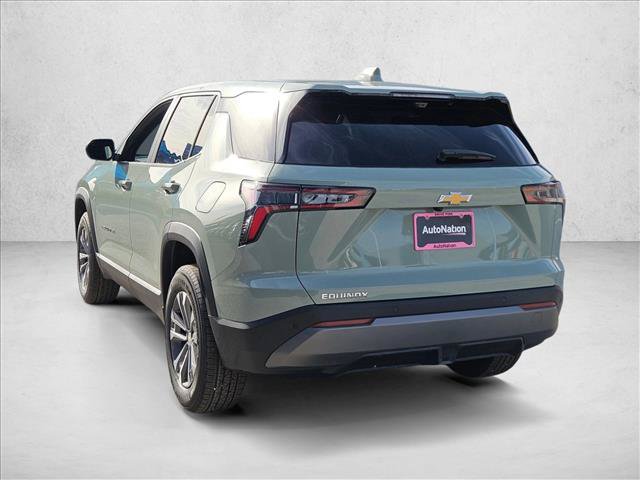 Used 2026 Chevrolet Equinox LT w/ Safety and Technology Package FWD image 9