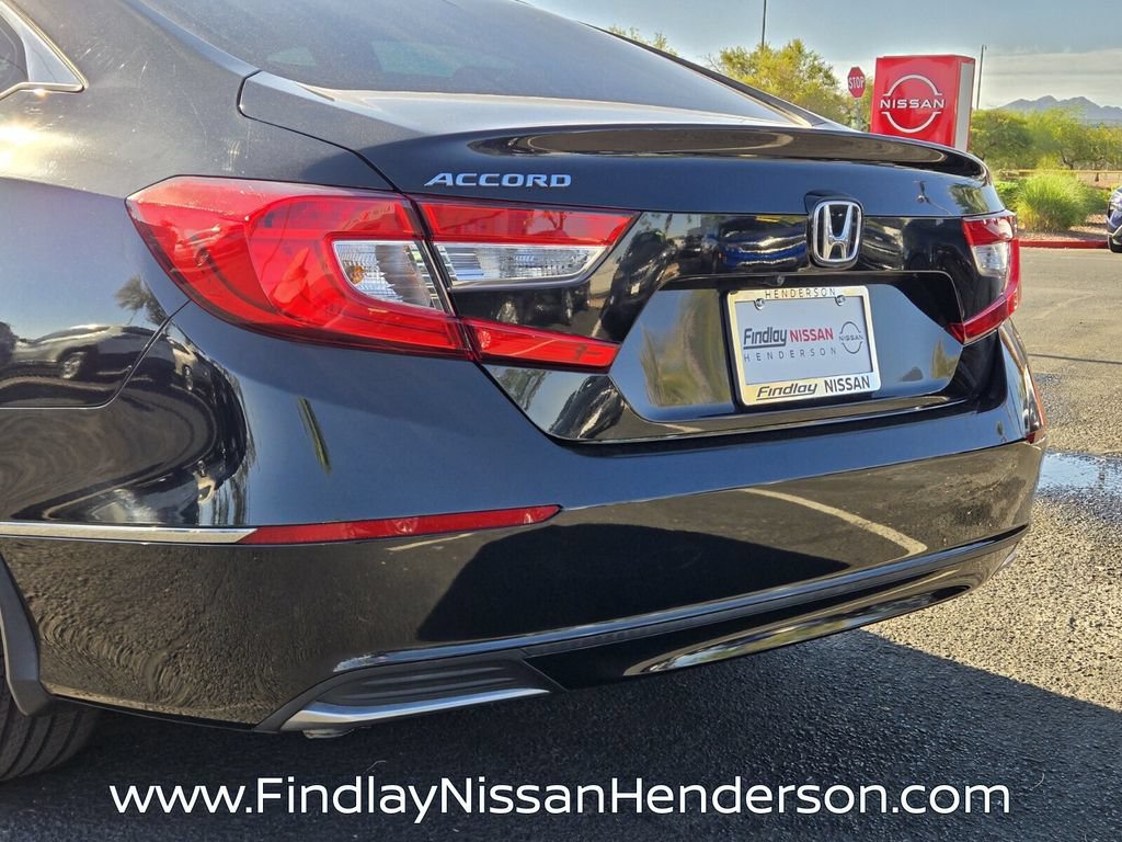 Used 2018 Honda Accord EX image 5