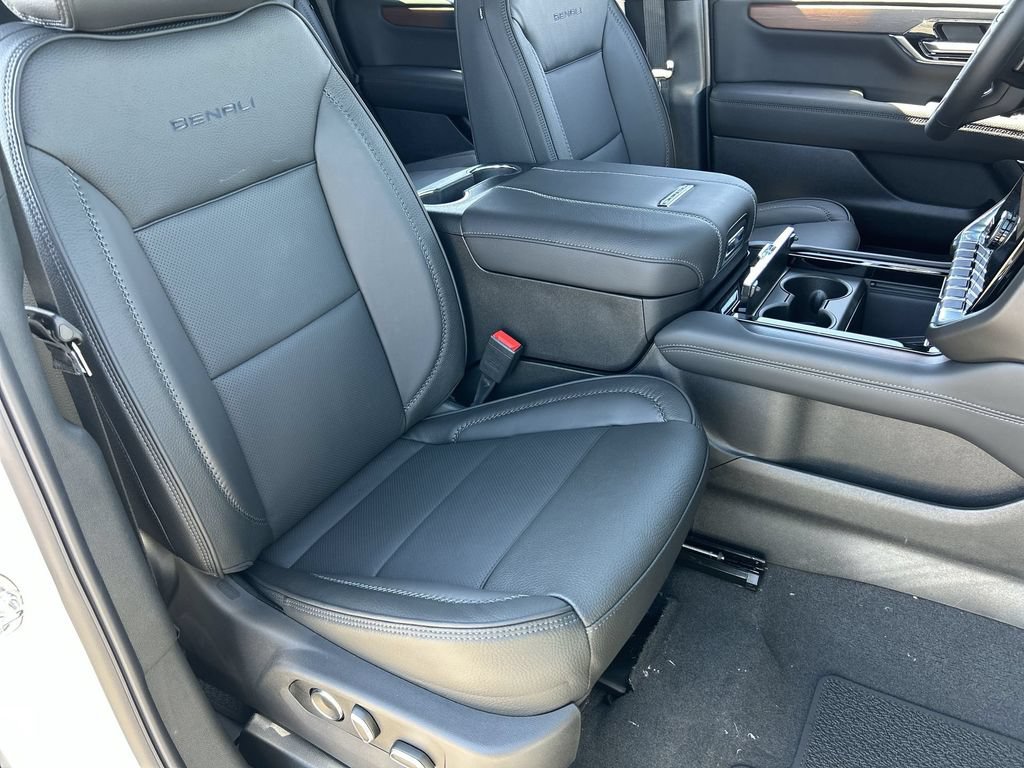 New 2026 GMC Yukon Denali AWD/4WD image 28