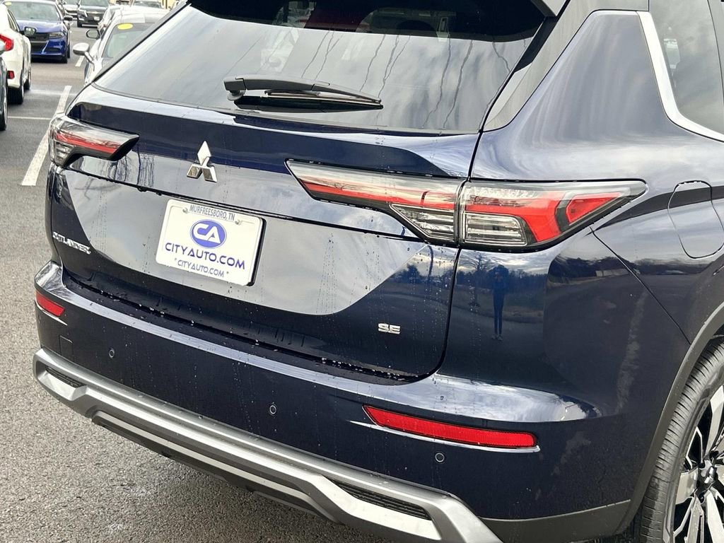 New 2026 Mitsubishi Outlander SE FWD image 10