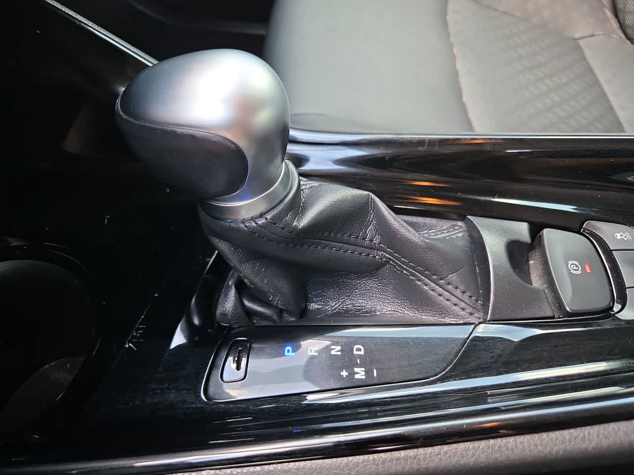Certified 2021 Toyota C-HR Limited FWD image 21