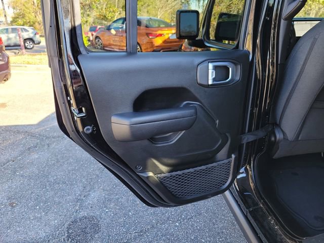 Used 2025 Jeep Gladiator Sport image 28