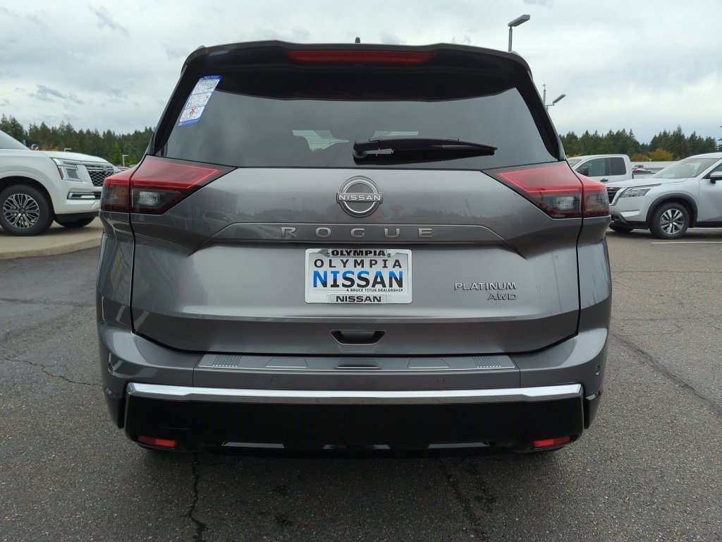 New 2026 Nissan Rogue Platinum image 4
