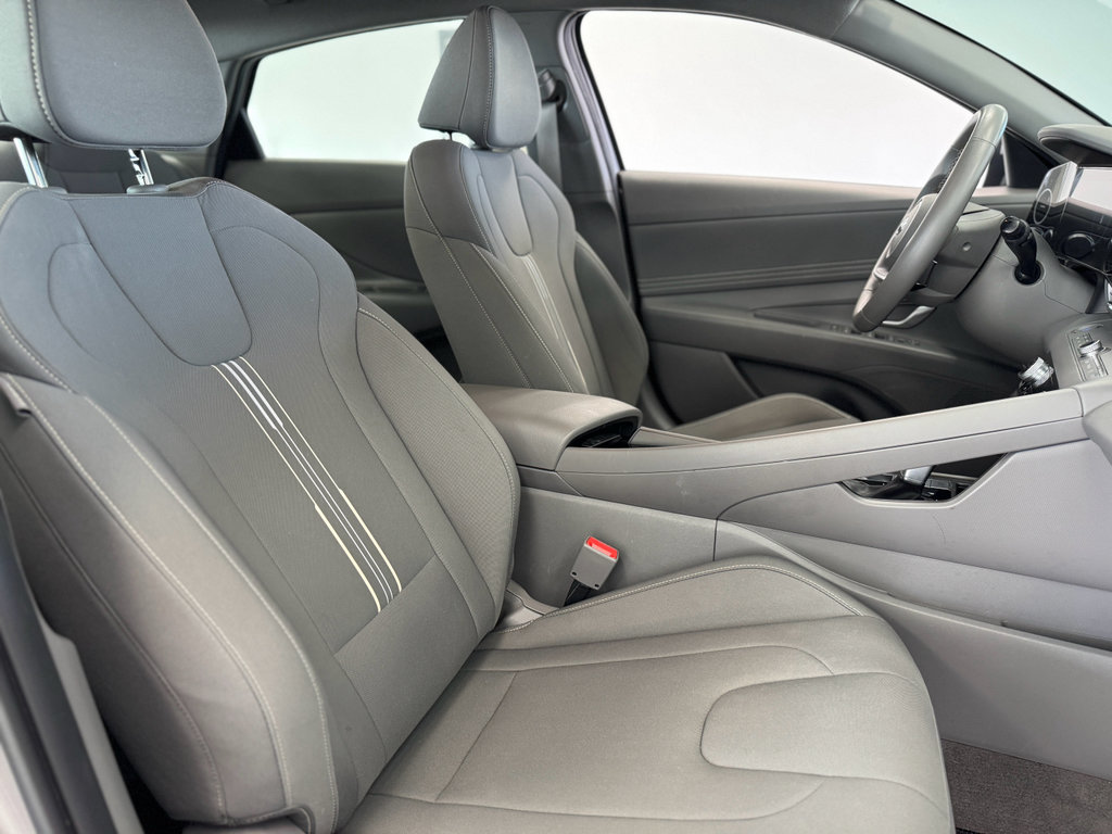Used 2023 Hyundai Elantra SEL w/ Convenience Package image 26