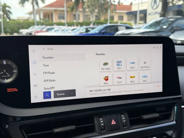 Used 2025 Lexus ES 350 Ultra Luxury w/ Accessory Package (Z2) FWD image 22