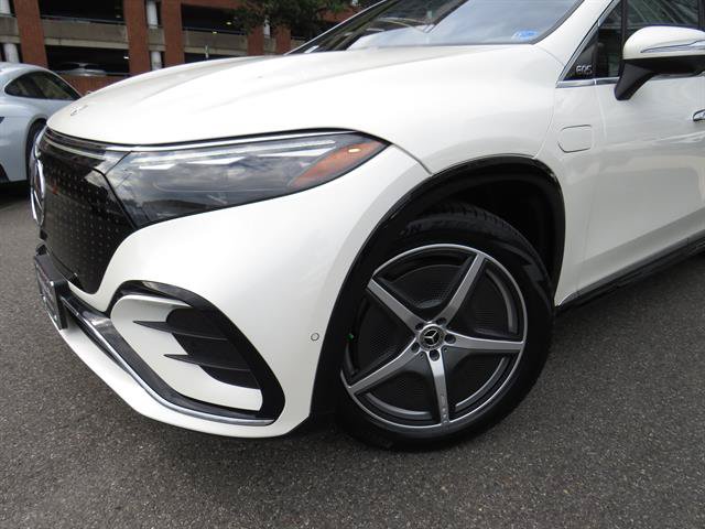 Used 2023 Mercedes-Benz EQS 580 4MATIC SUV image 23