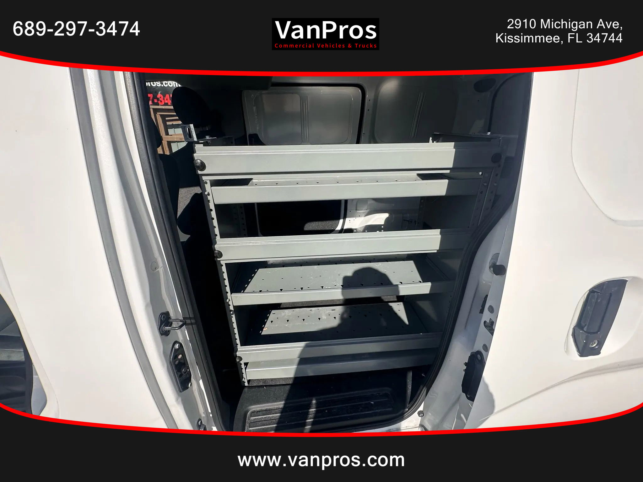 Used 2018 Nissan NV200 SV image 12