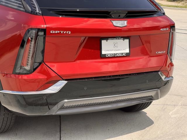 New 2026 Cadillac Optiq Luxury 2 RWD image 6