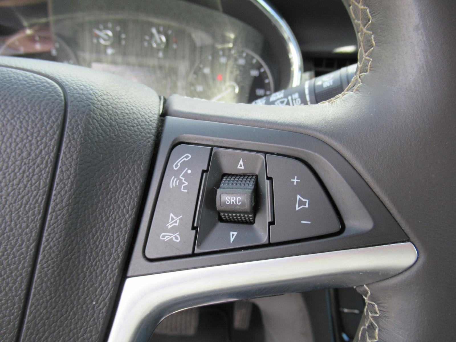 Used 2021 Buick Encore Preferred w/ Safety Package AWD/4WD image 22