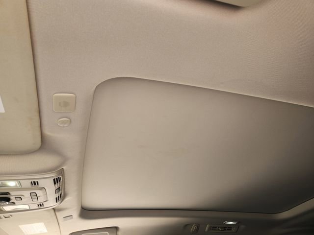 Used 2021 GMC Yukon Denali w/ Denali Premium Package image 26