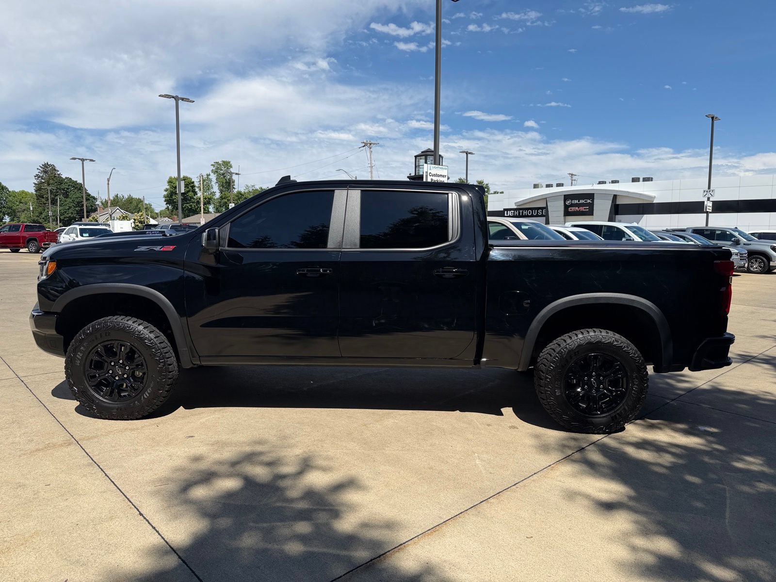 Used 2026 Chevrolet Silverado 1500 ZR2 AWD/4WD image 8