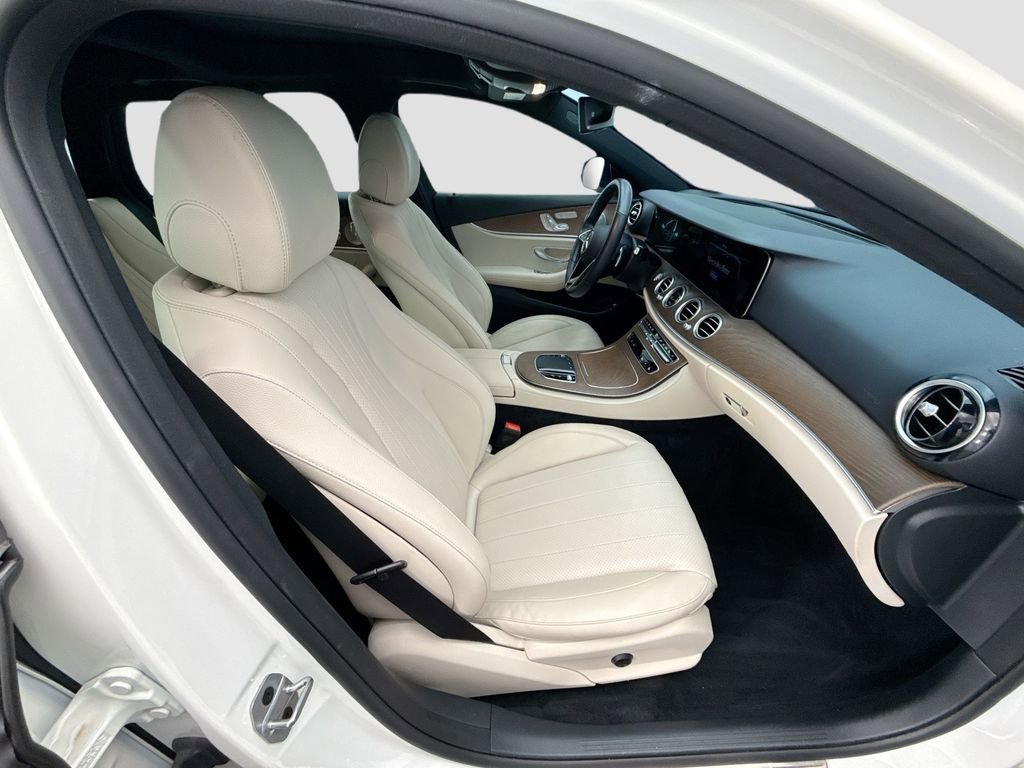 Used 2022 Mercedes-Benz E 450 4MATIC All-Terrain Wagon image 19