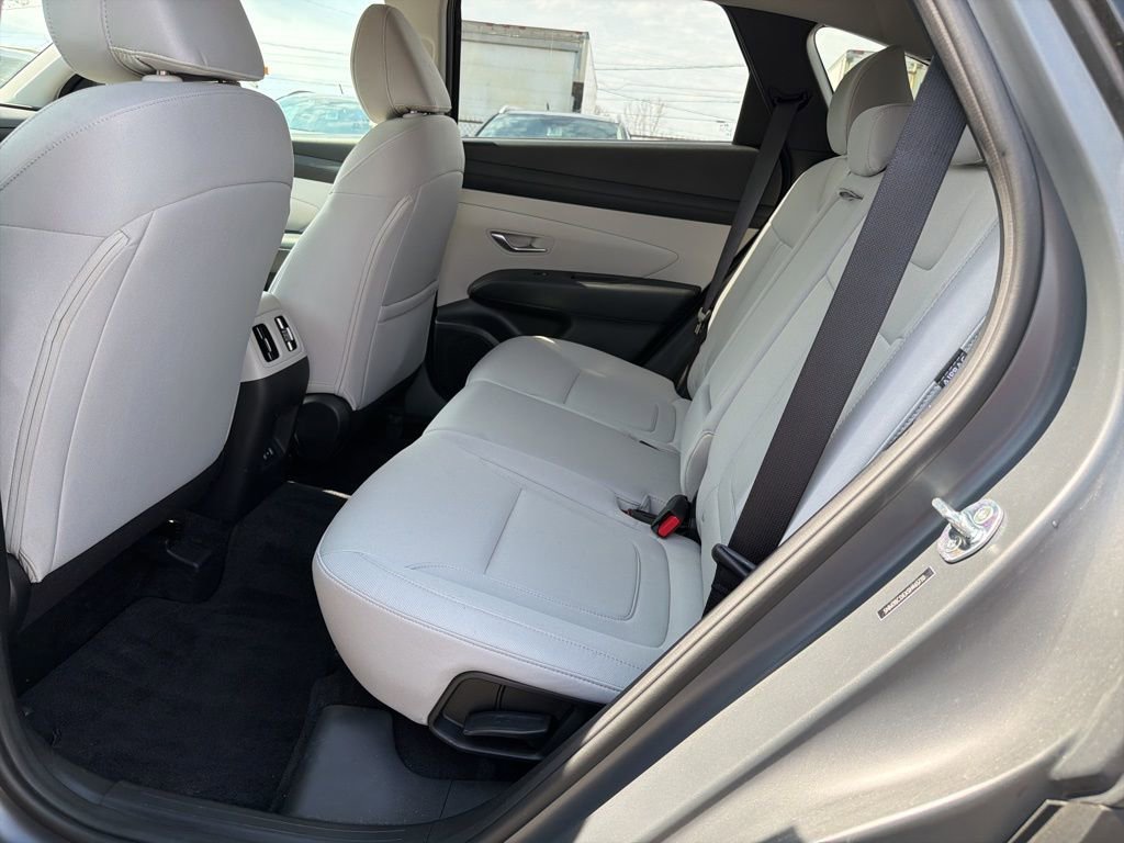 Certified 2025 Hyundai Tucson SEL image 16
