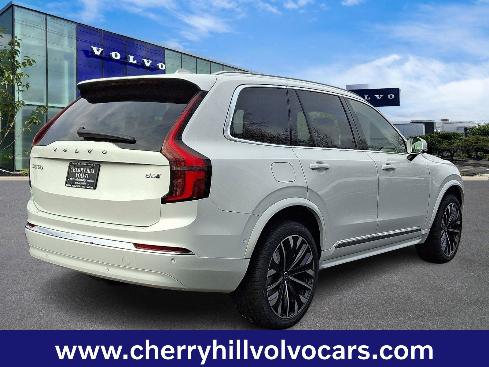 New 2026 Volvo XC90 B6 Ultra w/ Protection Package image 5