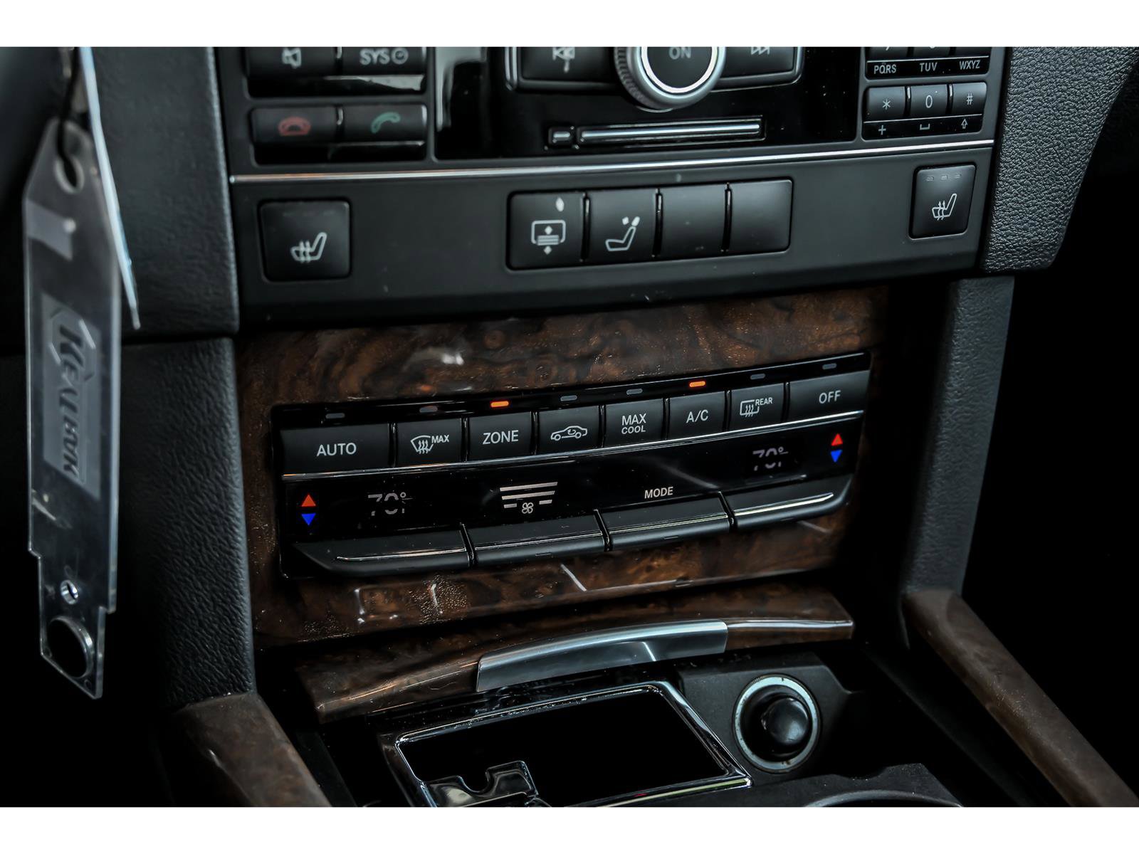 Used 2011 Mercedes-Benz E 350 4MATIC Sedan image 22