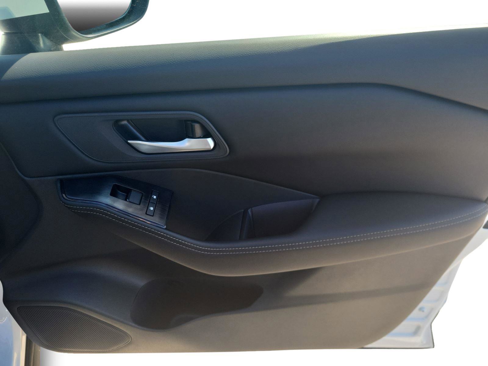 New 2026 Nissan Rogue SV image 26