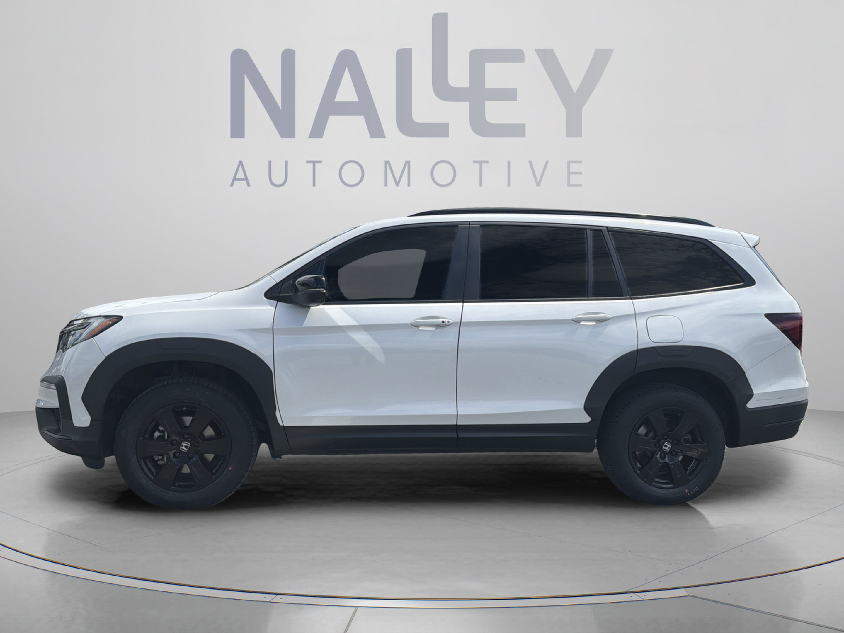 Used 2022 Honda Pilot TrailSport image 2